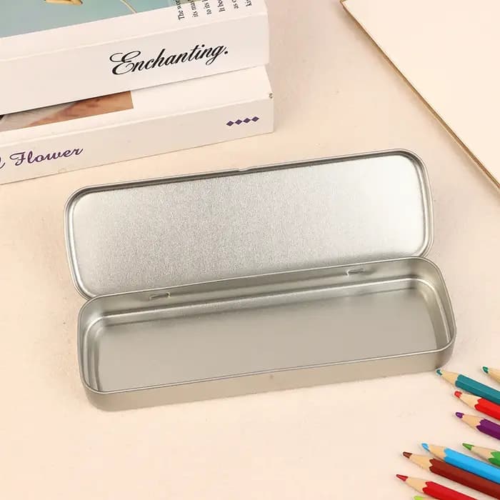 Nouvelle boîte à stylos en métal