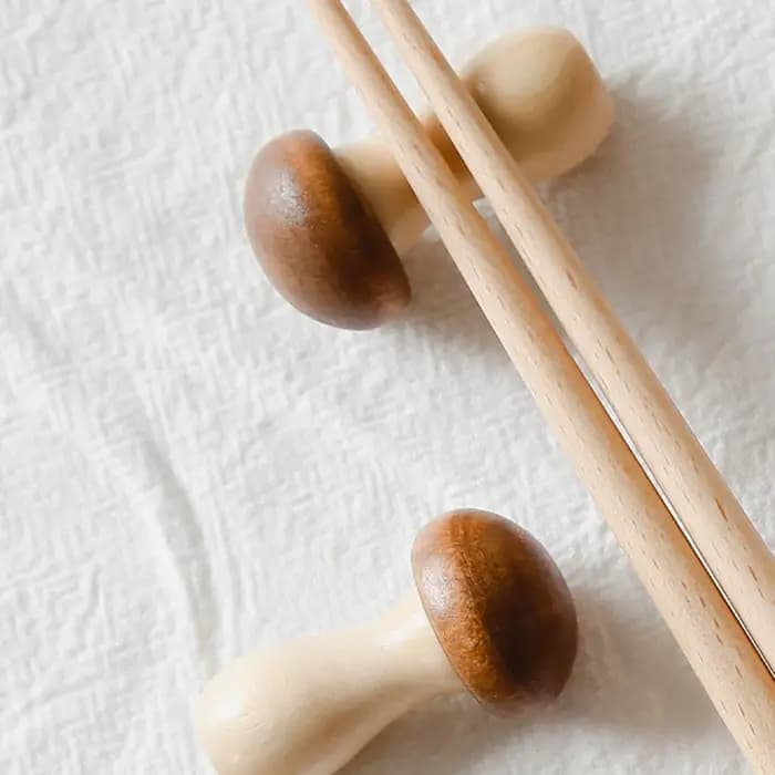 Repose-baguettes en bois, 2 pièces, support de rangement en forme de champignon, porte-baguettes créatif, cadeau, fournitures de cuisine chinoise