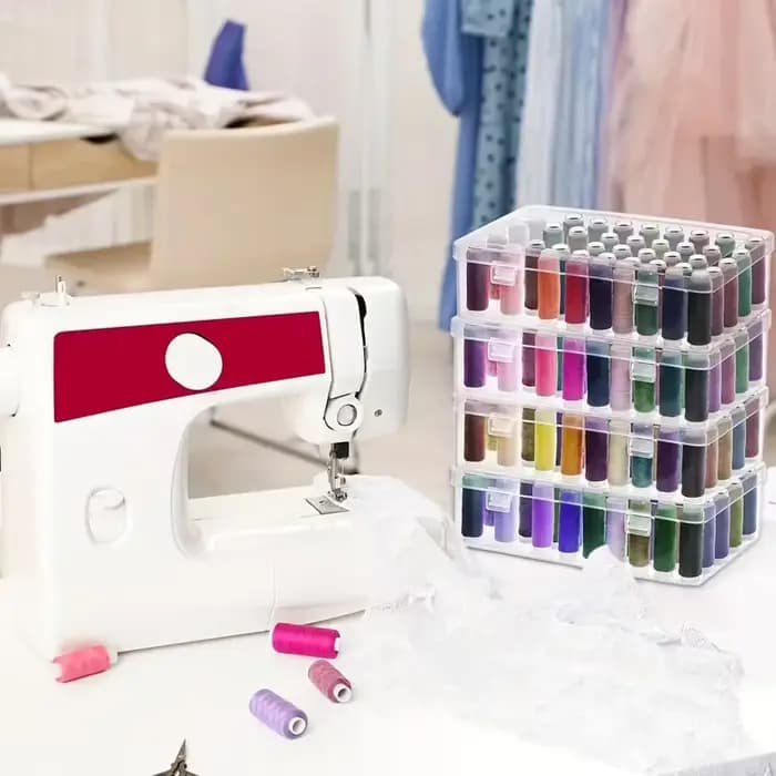 Boîte de rangement artisanale à 42 compartiments. Étui transparent et robuste pour fournitures de machines à coudre.