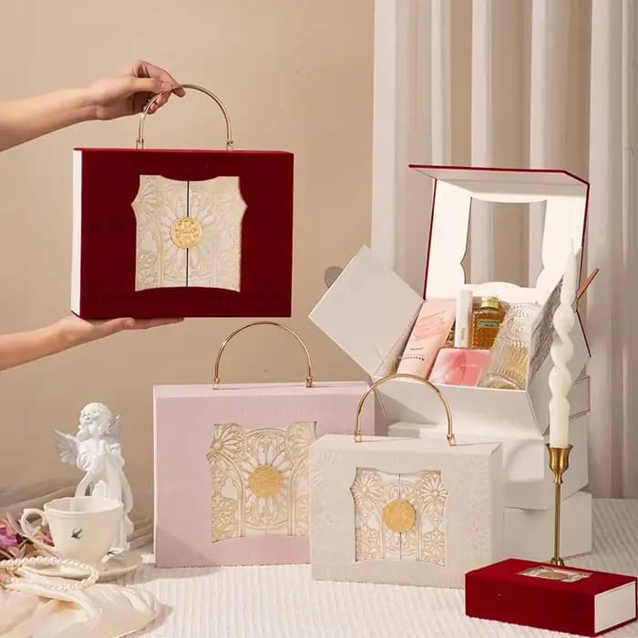 Coffret cadeau de mariage en daim baroque, boîte à cadeaux rabattable à double ouverture, boîtes à bonbons de mariage européennes de luxe, emballage d'anniversaire