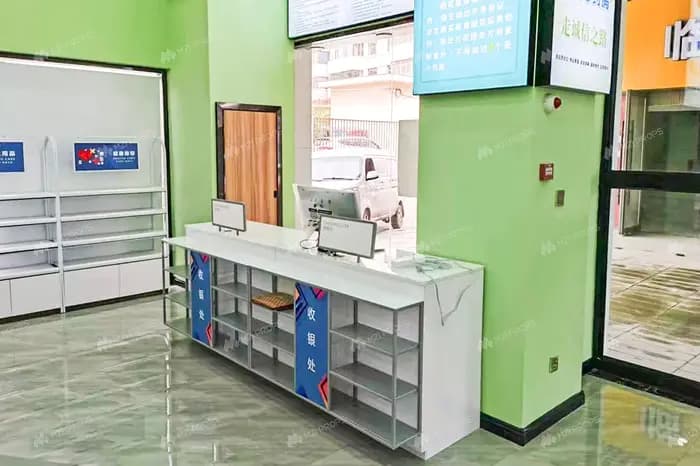 Étagères de pharmacie en bois écologiques 02-DYJYS003-P1, design intérieur de pharmacie pour la présentation de médicaments.