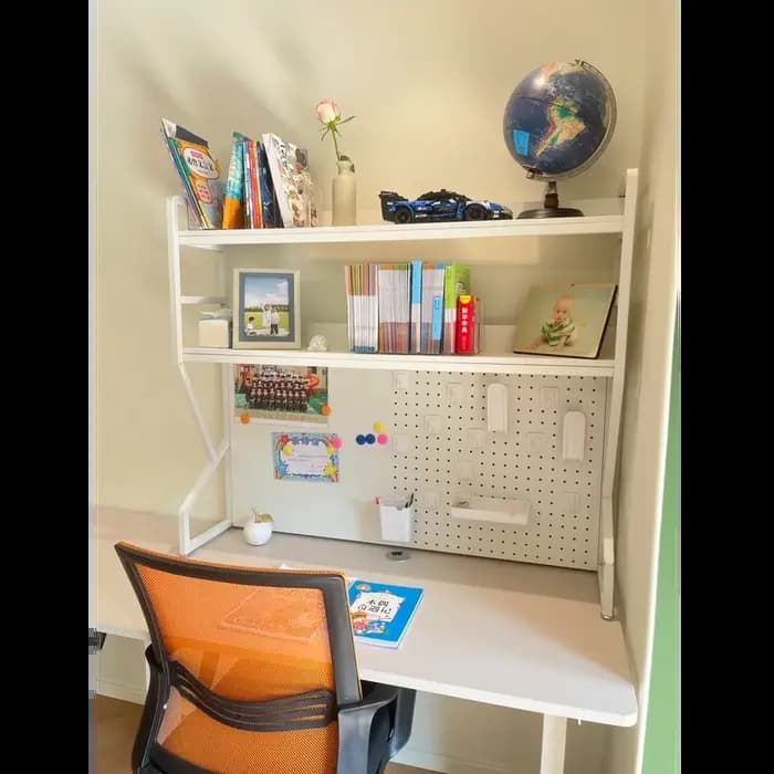 Étagère de rangement de bureau avec organisateur à panneaux perforés