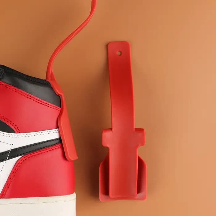 Chausse-pied paresseux en plastique coloré unisexe