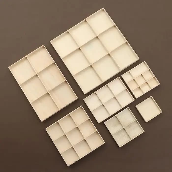 Palette d'affichage de bijoux en bois