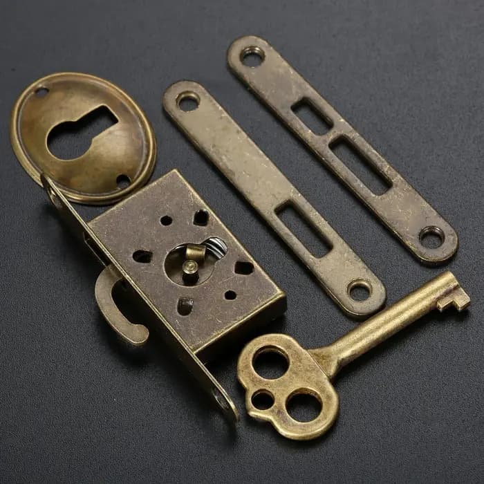 Boîte à bijoux en bois rétro