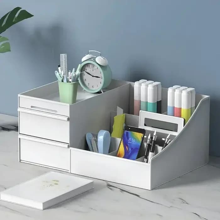 Boîte de rangement en plastique pour maquillage