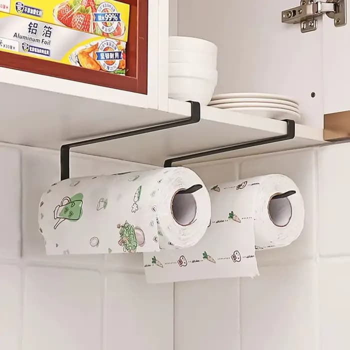 Porte-serviettes en papier sans poinçonnage dans l'armoire de cuisine