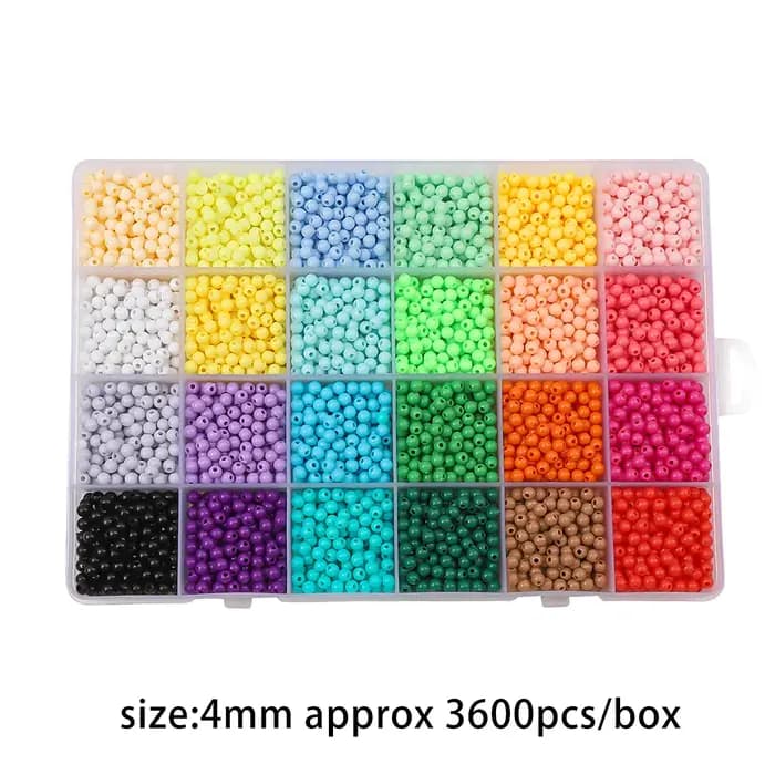 Environ 3600 pièces, boîte à 24 grilles