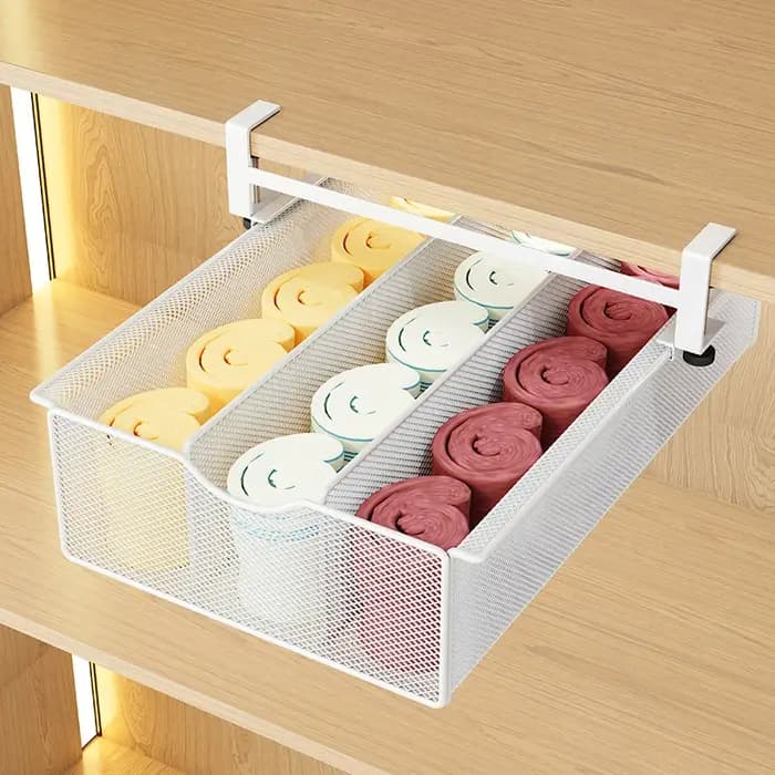 Étagère de rangement suspendue à plusieurs niveaux avec panier coulissant en grille métallique