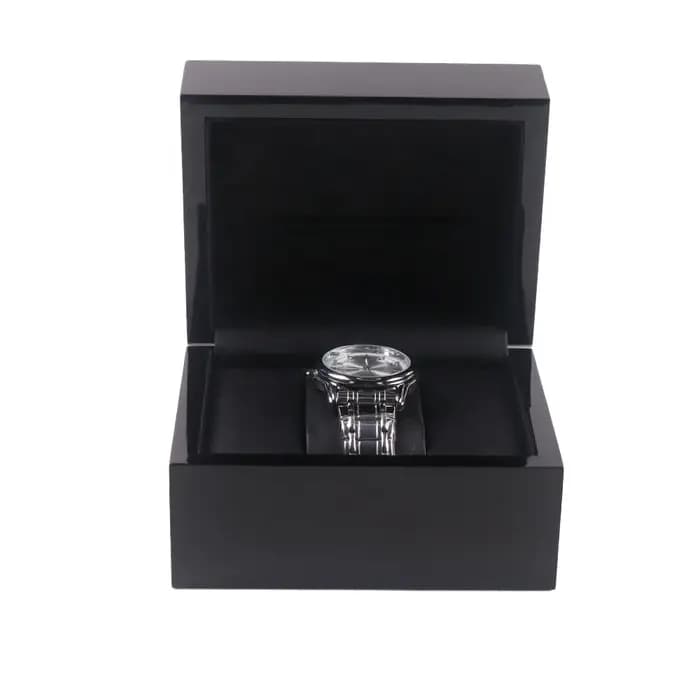 Boîte à montre de luxe en bois noir laqué avec coussin en cuir PU et étui cadeau pour le voyage