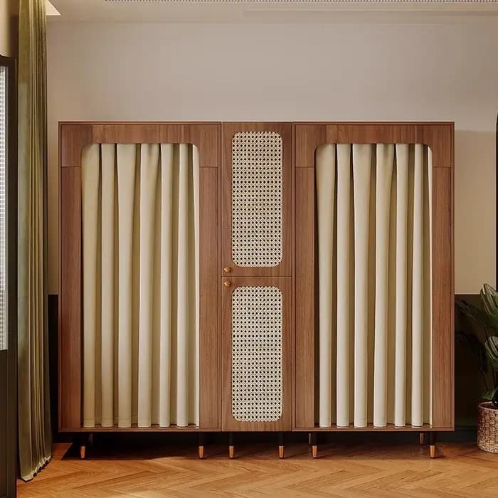 Armoire Vintage en bois rangement femmes vêtements jean placard