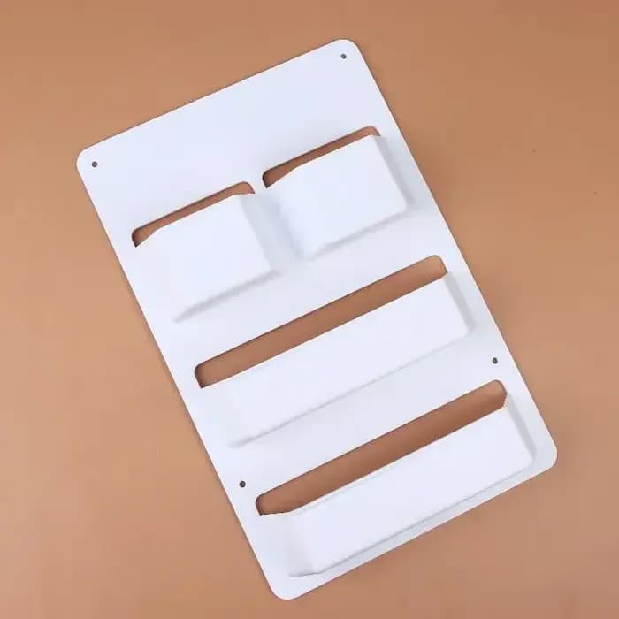 Compartiment de rangement pour porte de toilette de camping-car