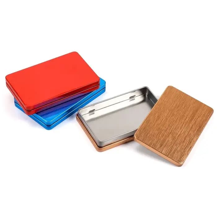 Boîte rectangulaire en fer-blanc brossé