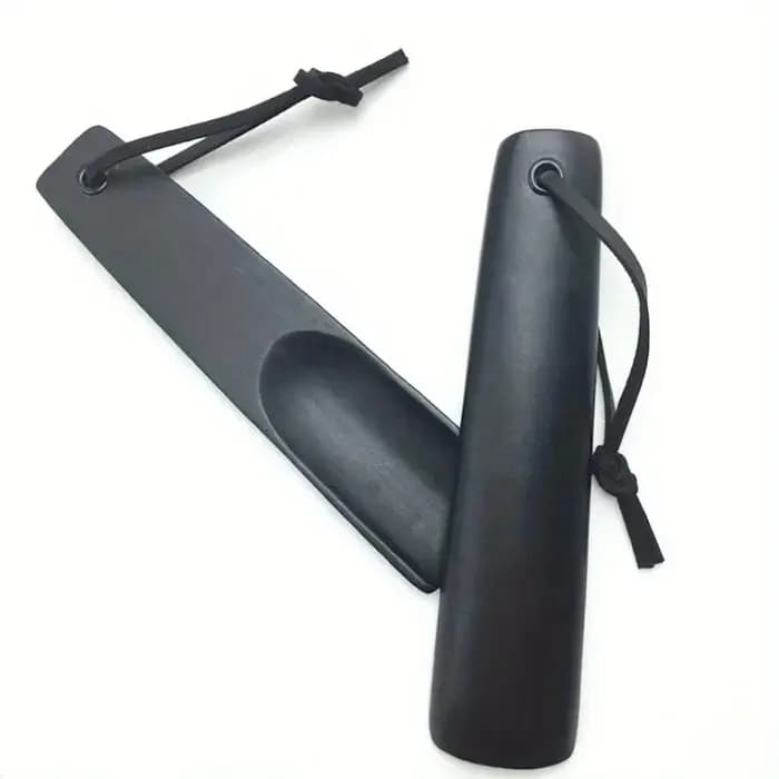 1 pièce de chausse-pied portable en bois, confortable, durable, pratique et facile à mettre sur les chaussures, un must à la maison.