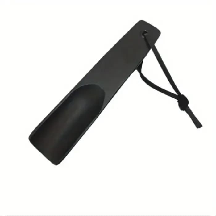 1 pièce de chausse-pied portable en bois, confortable, durable, pratique et facile à mettre sur les chaussures, un must à la maison.