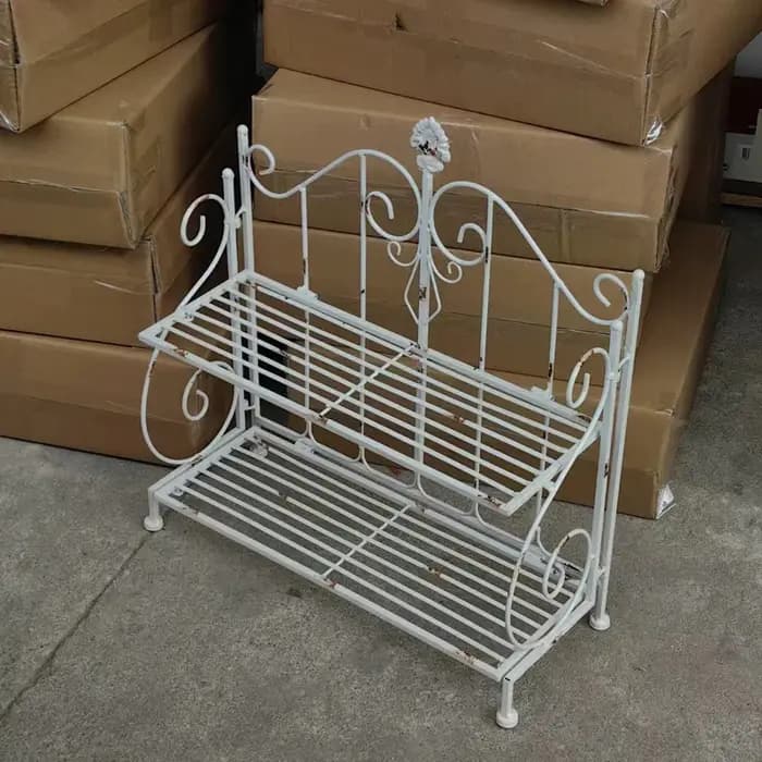 Étagère de jardin vintage en métal blanc