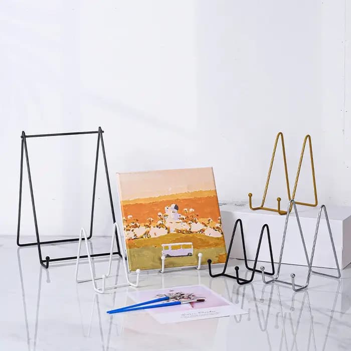 Présentoirs d'art en fer