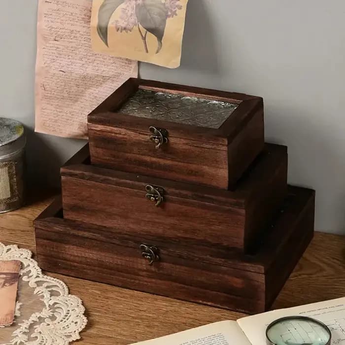 Boîte de rangement rétro en bois uni avec couvercle