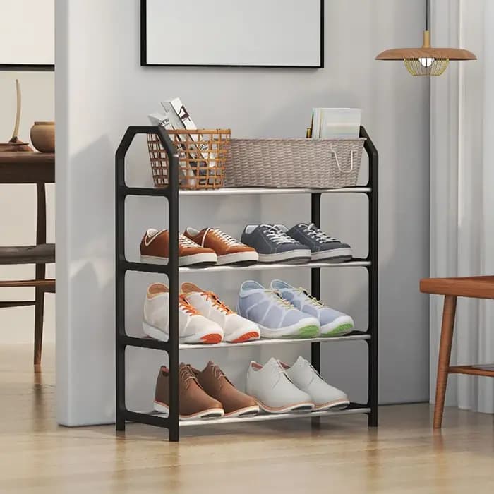 Étagère à chaussures simple et peu encombrante