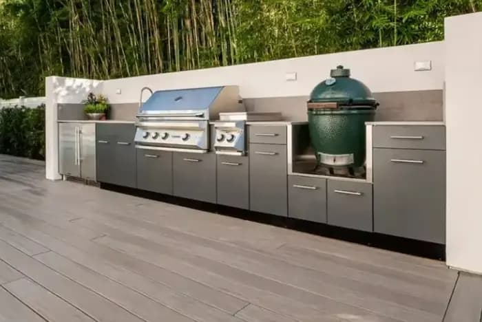 Cuisine extérieure sur mesure avec barbecue, armoire de cuisine moderne en acier inoxydable SUS304 imperméable avec évier, pour usage extérieur