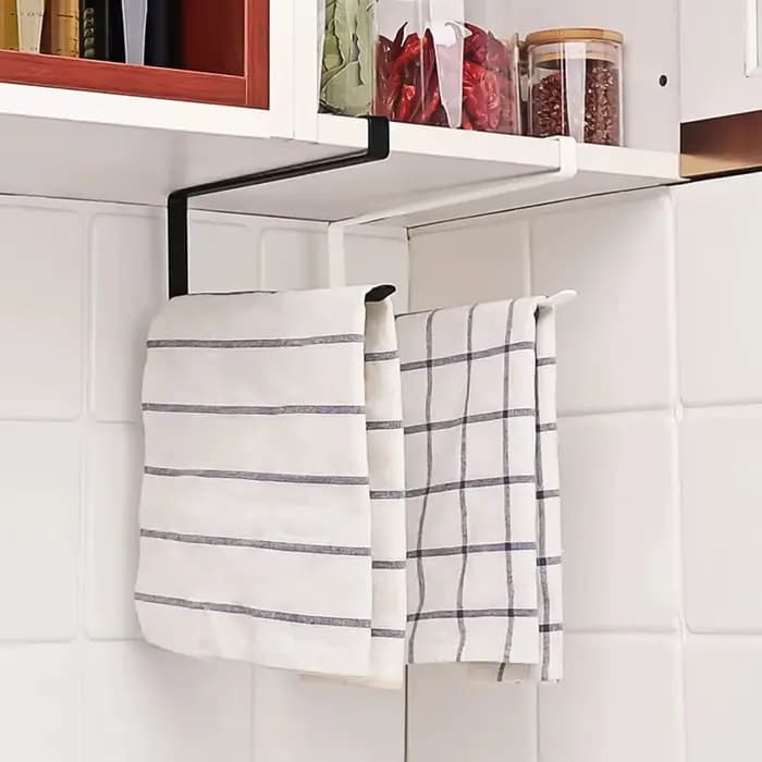 Porte-serviettes en papier sans poinçonnage dans l'armoire de cuisine