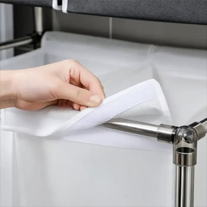 Panier à linge multicouche avec support de tri