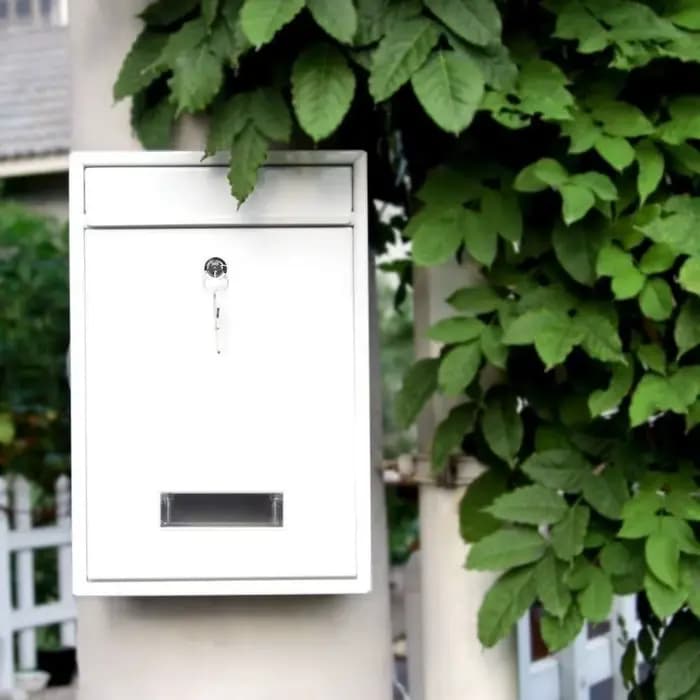 Boîte aux lettres murale étanche à la pluie