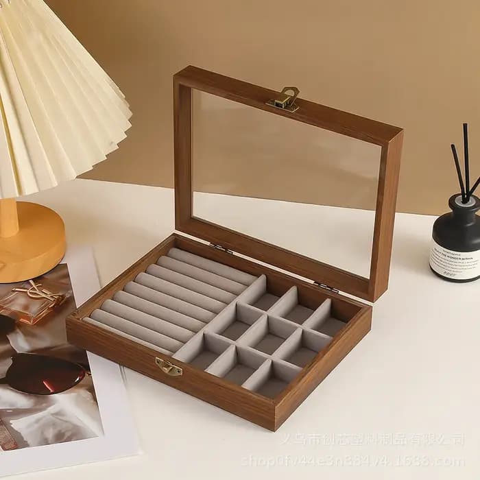 Boîte à bijoux en bois avec couvercle en verre