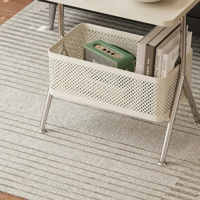 Table d'appoint en métal