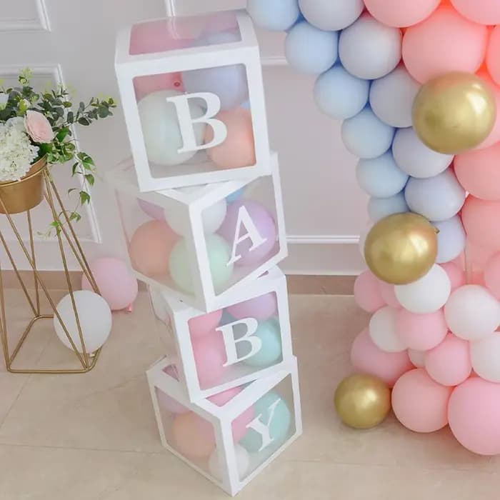 Boîte à ballons transparente