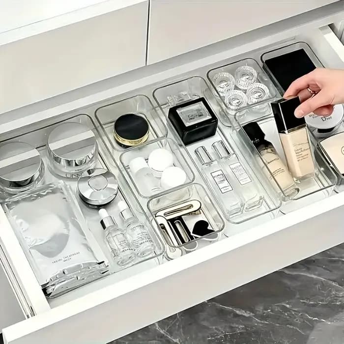 Boîte de rangement pour cosmétiques et papeterie
