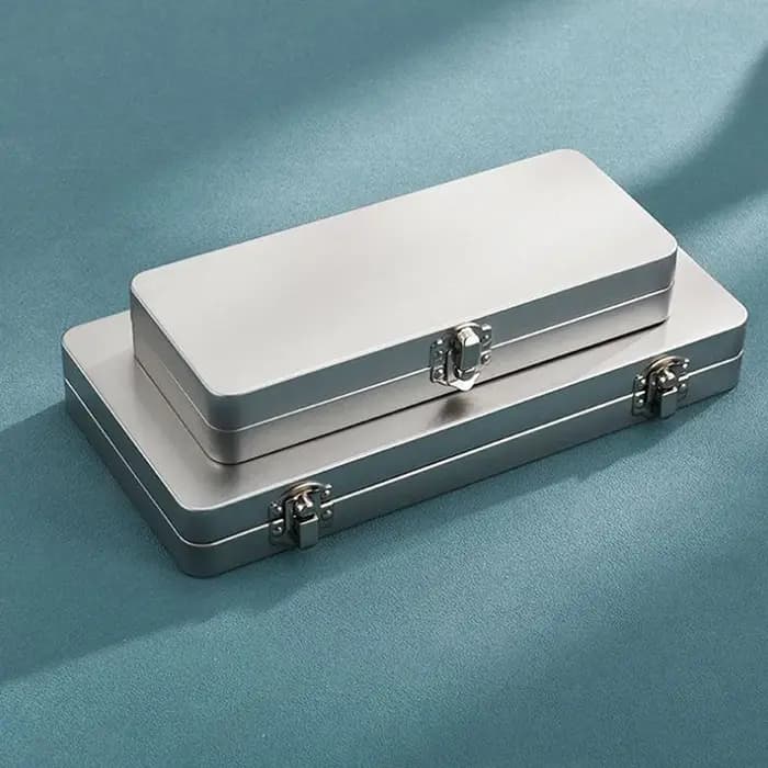 Nouvelle boîte rectangulaire en métal gris argenté durable avec couvercle - Idéale pour ranger les factures