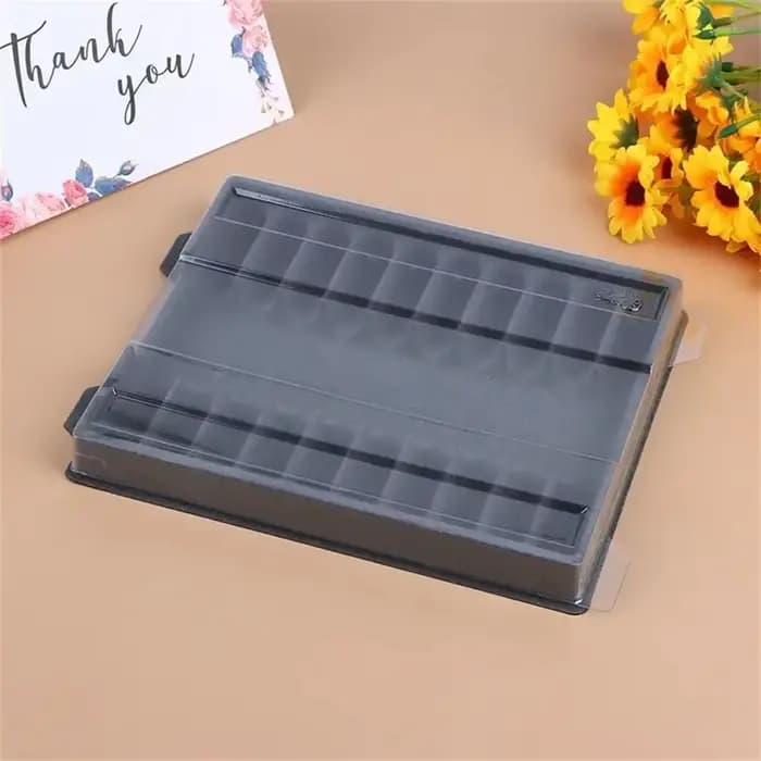 Boîte à stylos à plume transparente