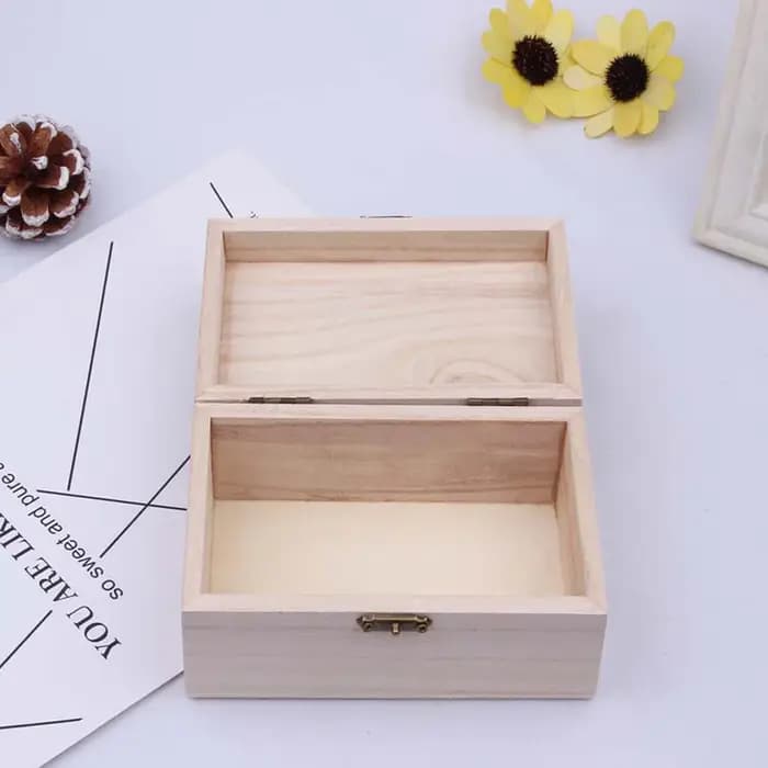 Boîte de rangement en bois pour bijoux à clapet