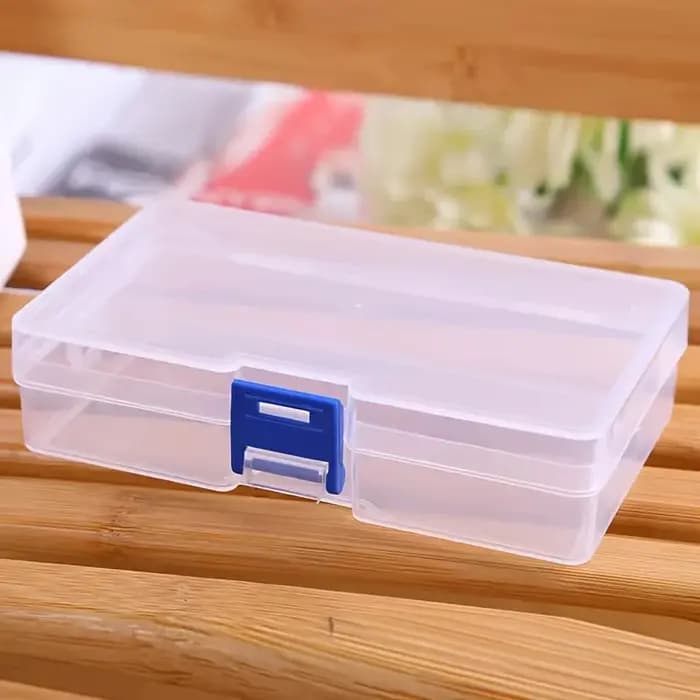 Boîte de rangement transparente avec fermoir de verrouillage