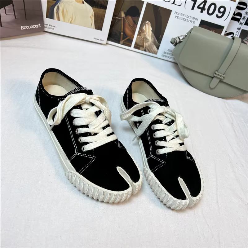 Nouvelles chaussures en toile pour femmes, style japonais, à bout fendu, décontractées, confortables