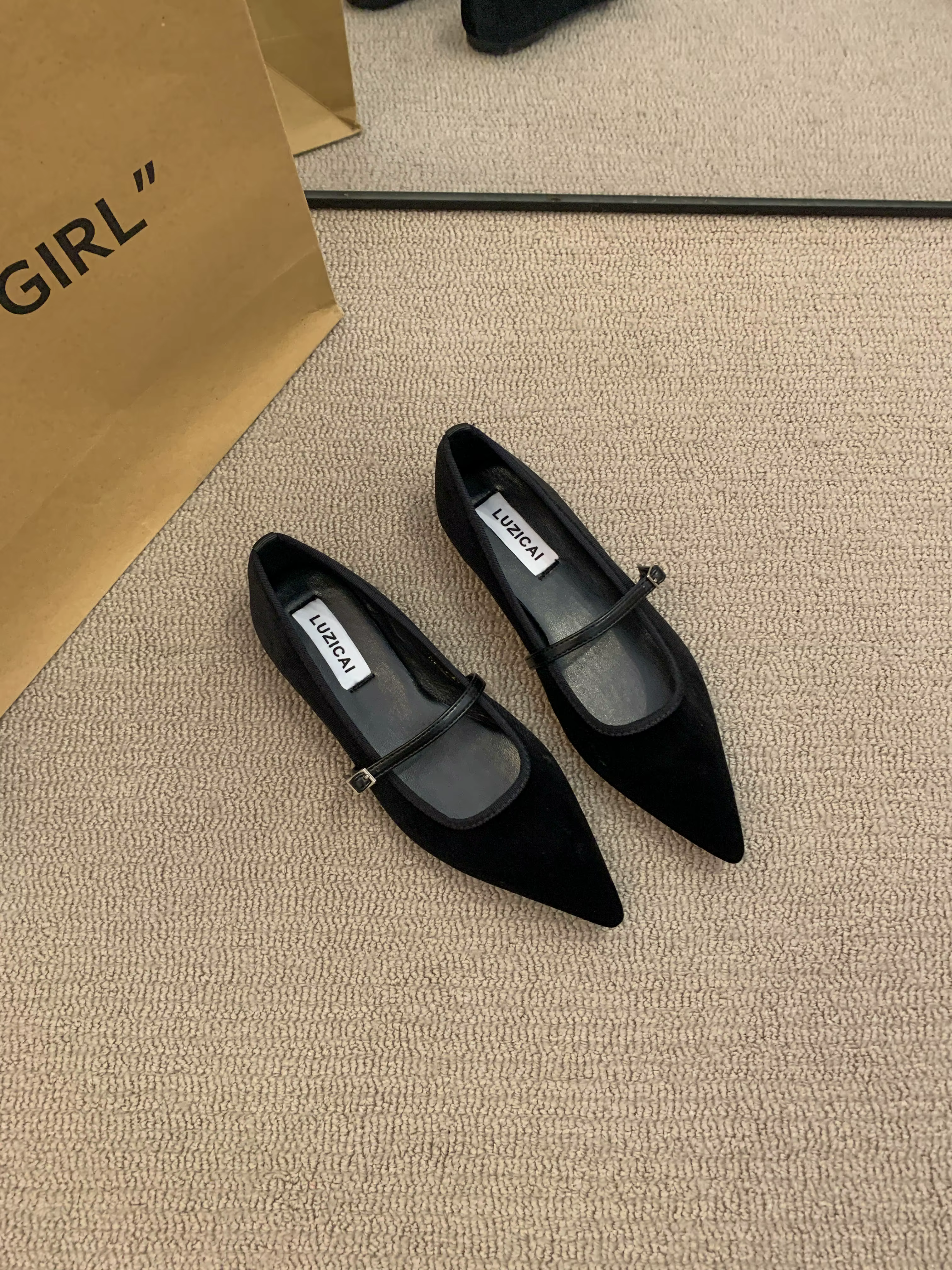 Chaussures plates pointues pour femmes printemps automne 2025 nouvelles chaussures décontractées en 