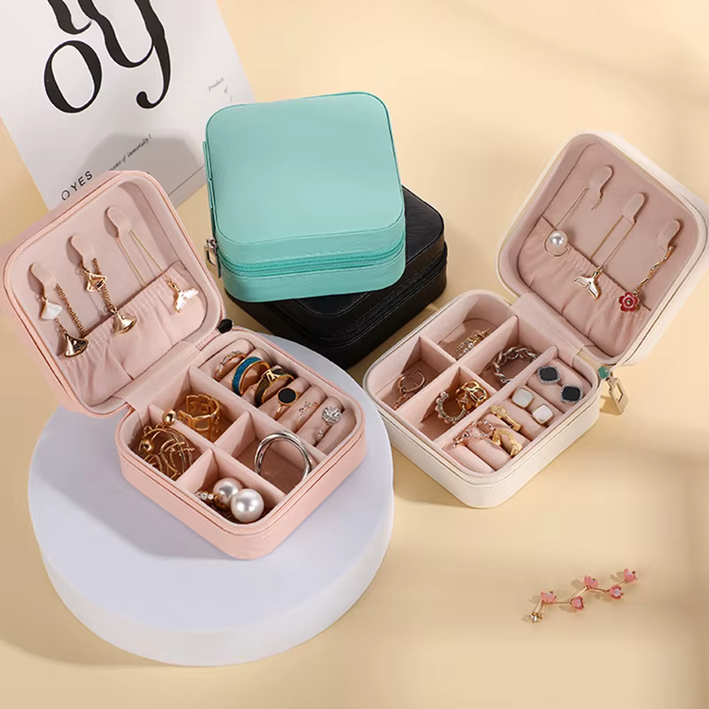 Mini boîte de rangement de bijoux portable pour femmes, étui de rangement pour boucles d'oreilles et