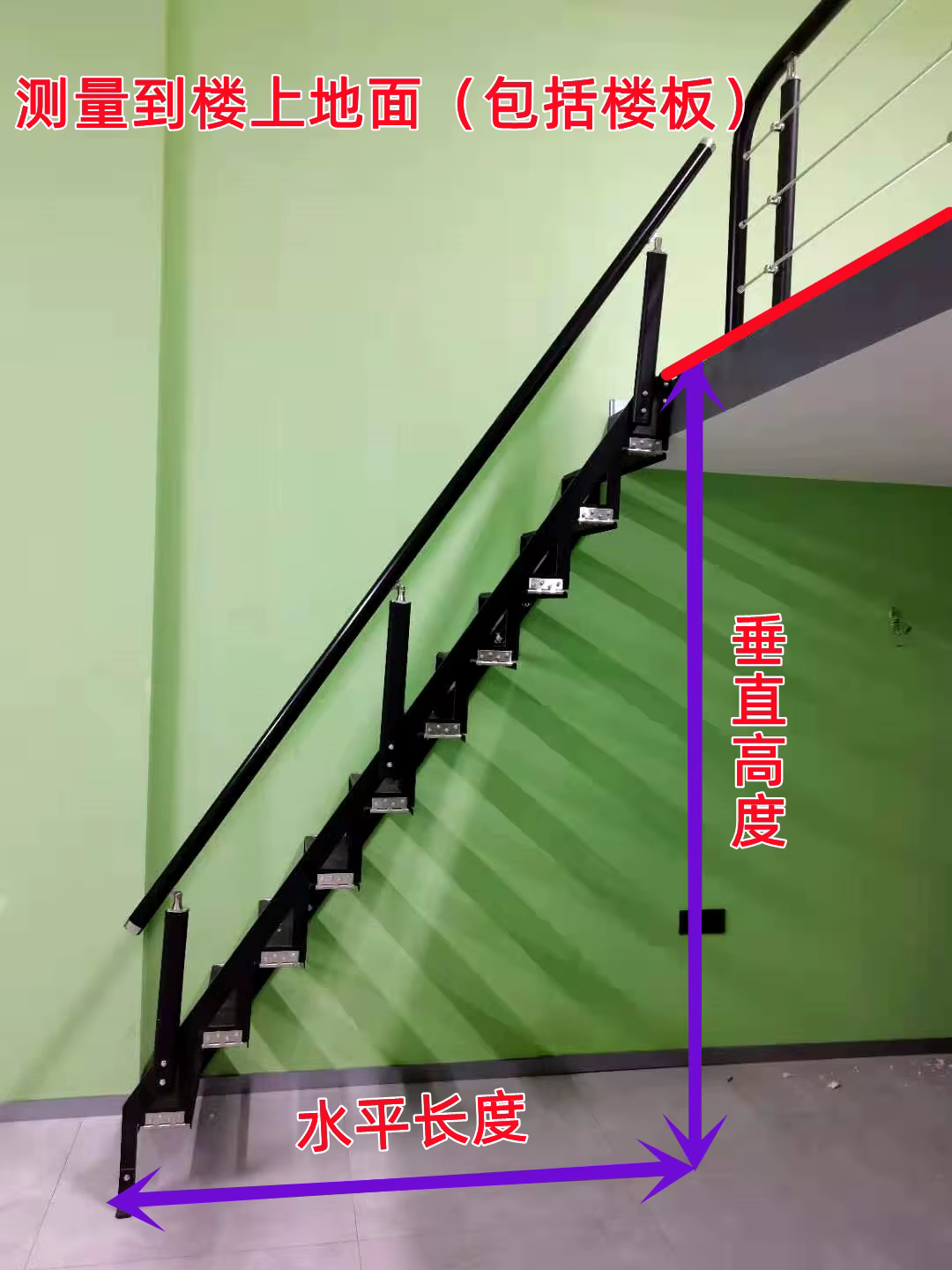 Escalier pliant mural pour la maison facile à ouvrir, stable et fiable