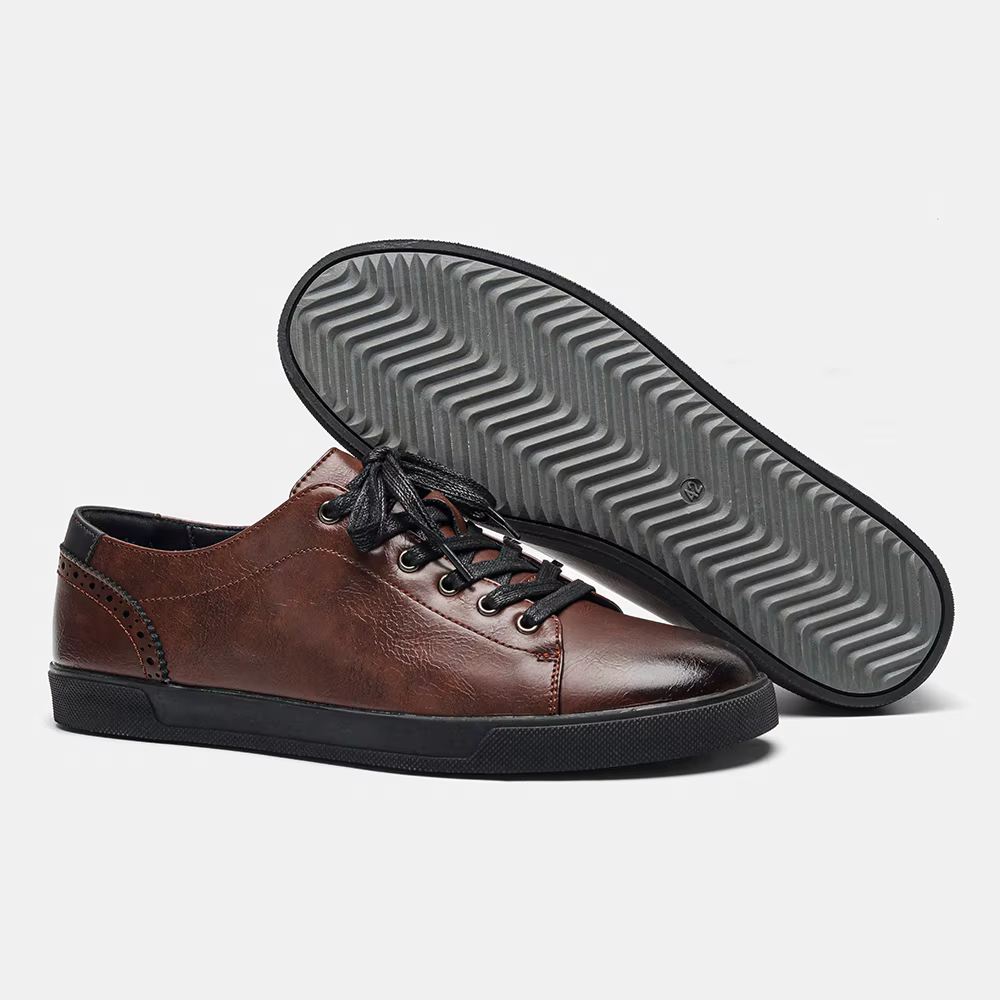 Baskets confortables pour hommes, chaussures décontractées en cuir à la mode, 2025