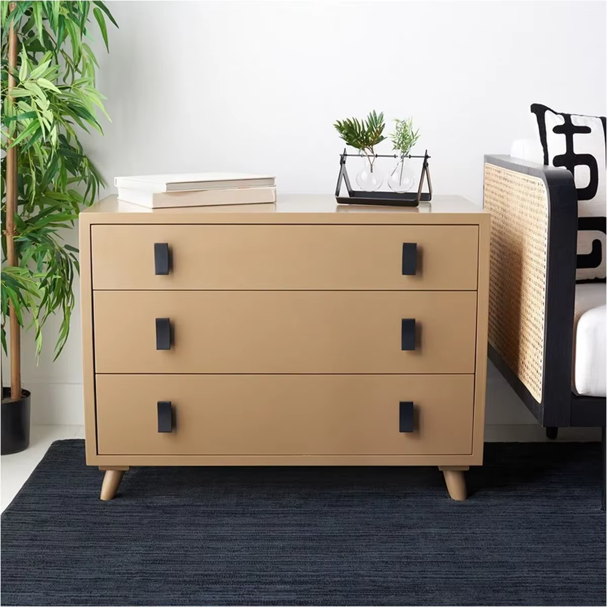 Armoires de rangement de luxe légères italiennes pour salon et chambre à coucher avec une sensation 