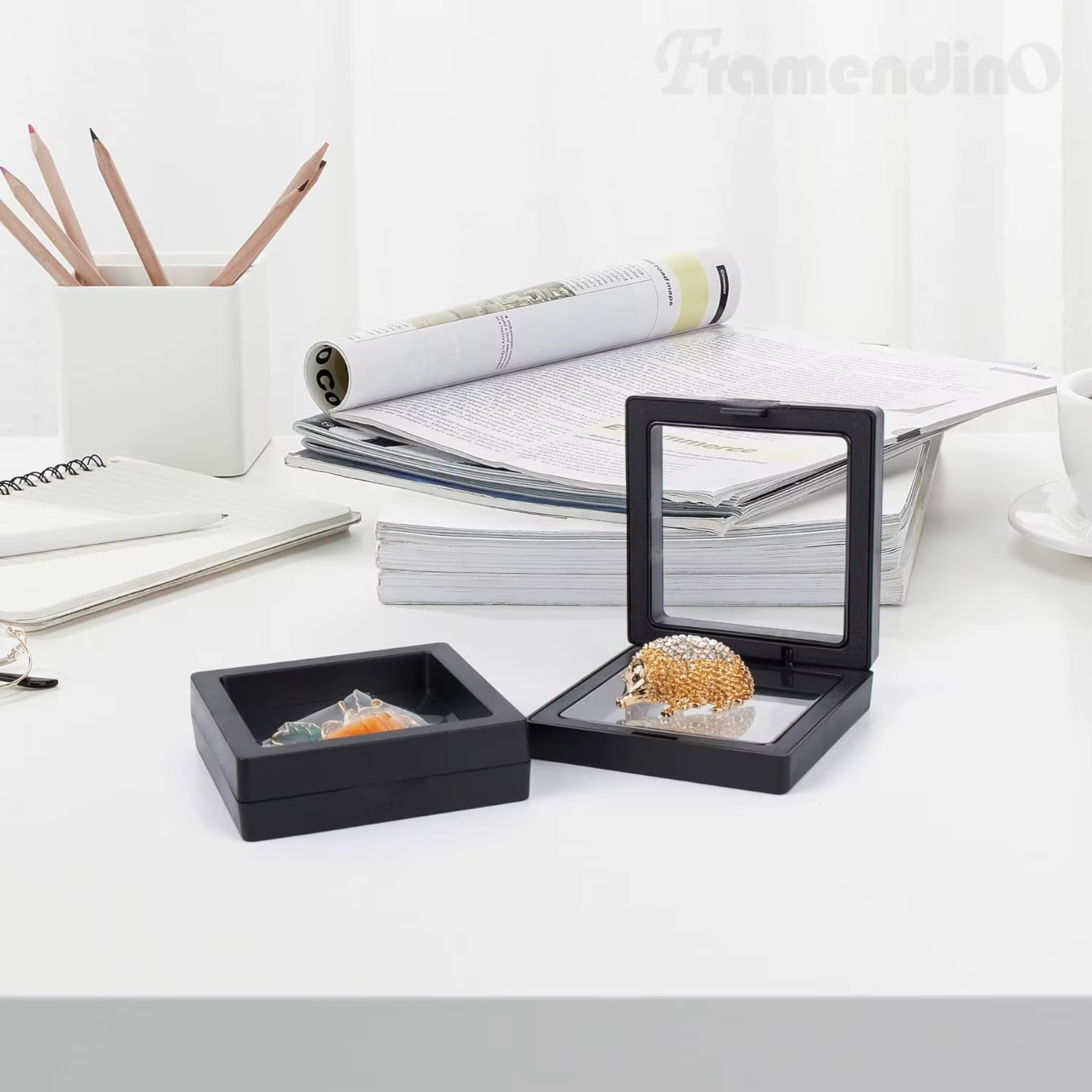 Boîte de rangement flottante transparente pour ranger petits articles et bijoux, adaptée à la collec