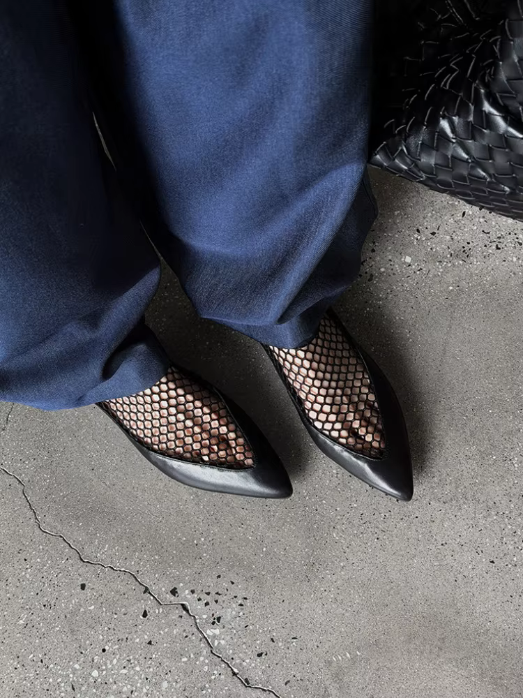 Chaussures Plates en Maille Respirante pour Femmes Ballerines à Bout Pointu Élégantes Mocassins d'Ét