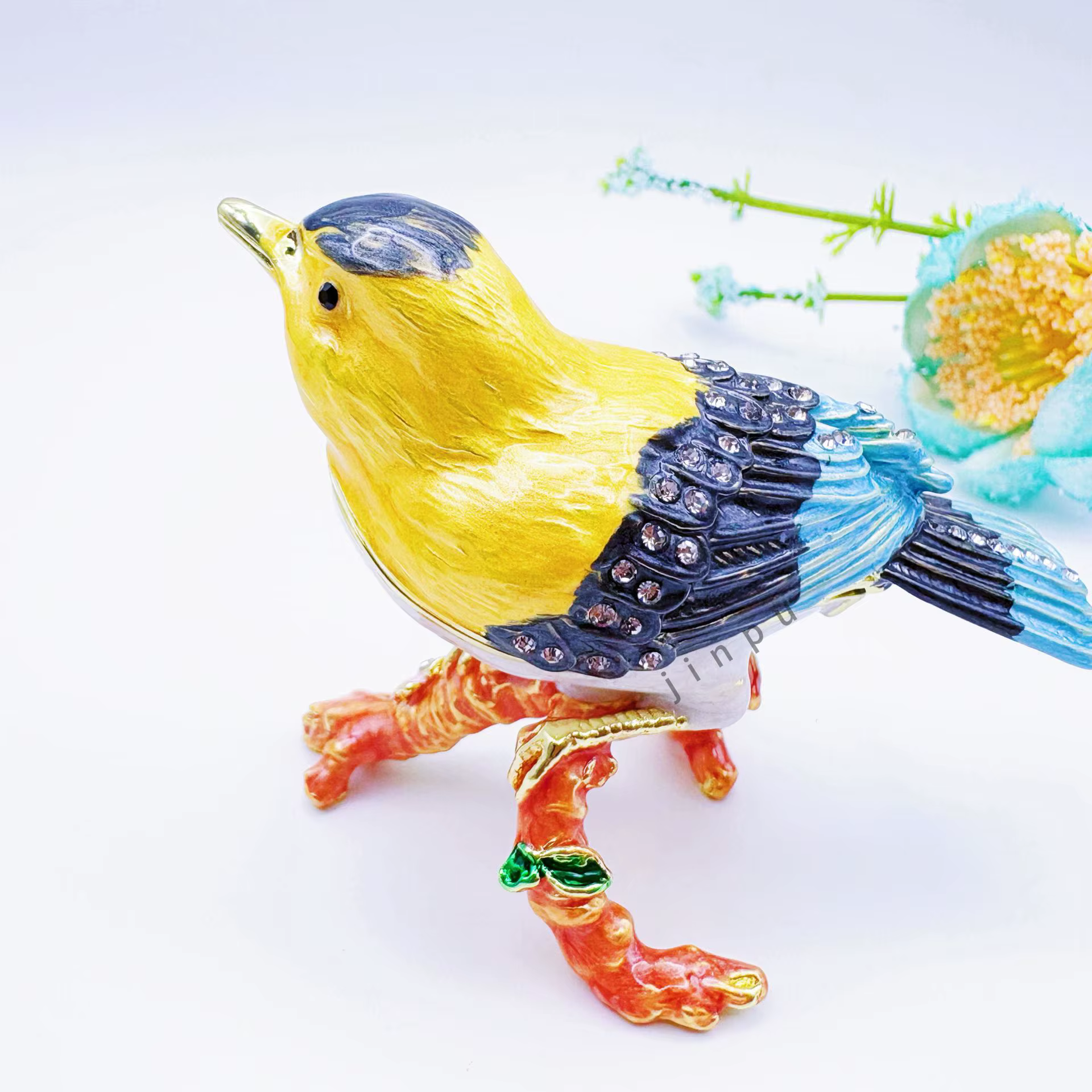 Boîte à bijoux en émail cloisonné avec artisanat de branche de pie - Accent créatif de décoration po