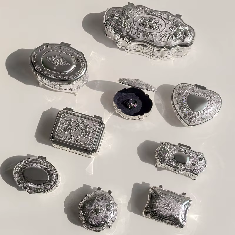 Boîte à bijoux vintage européenne LIVETAI en métal