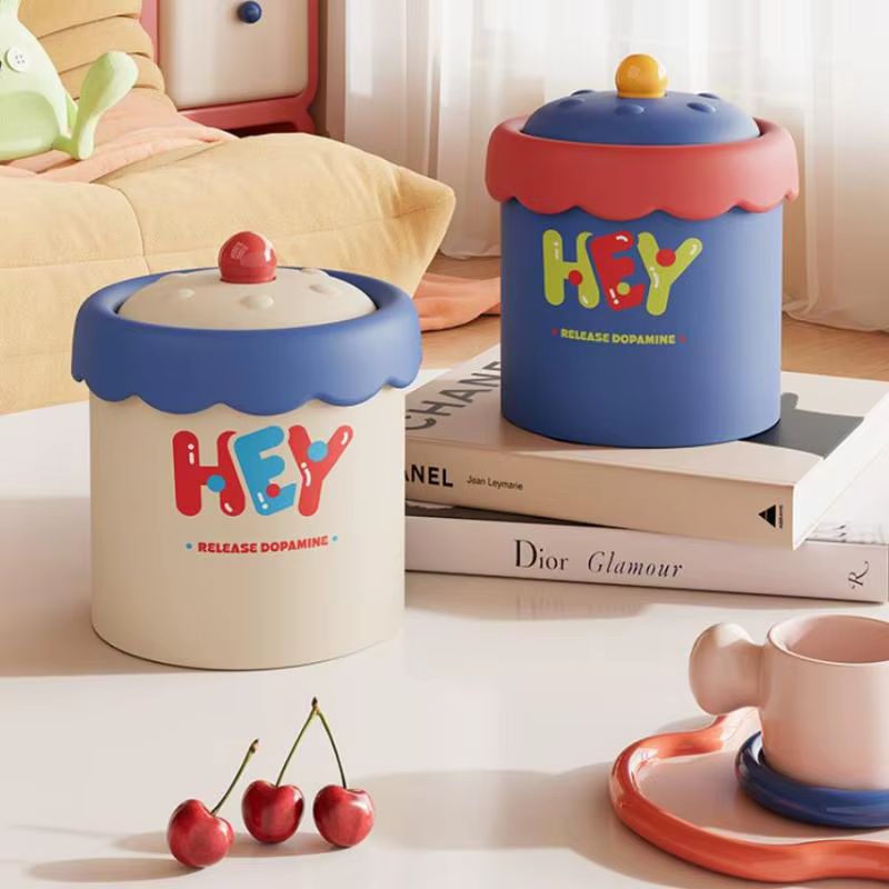 Poubelle de bureau petite et mignonne avec couvercle