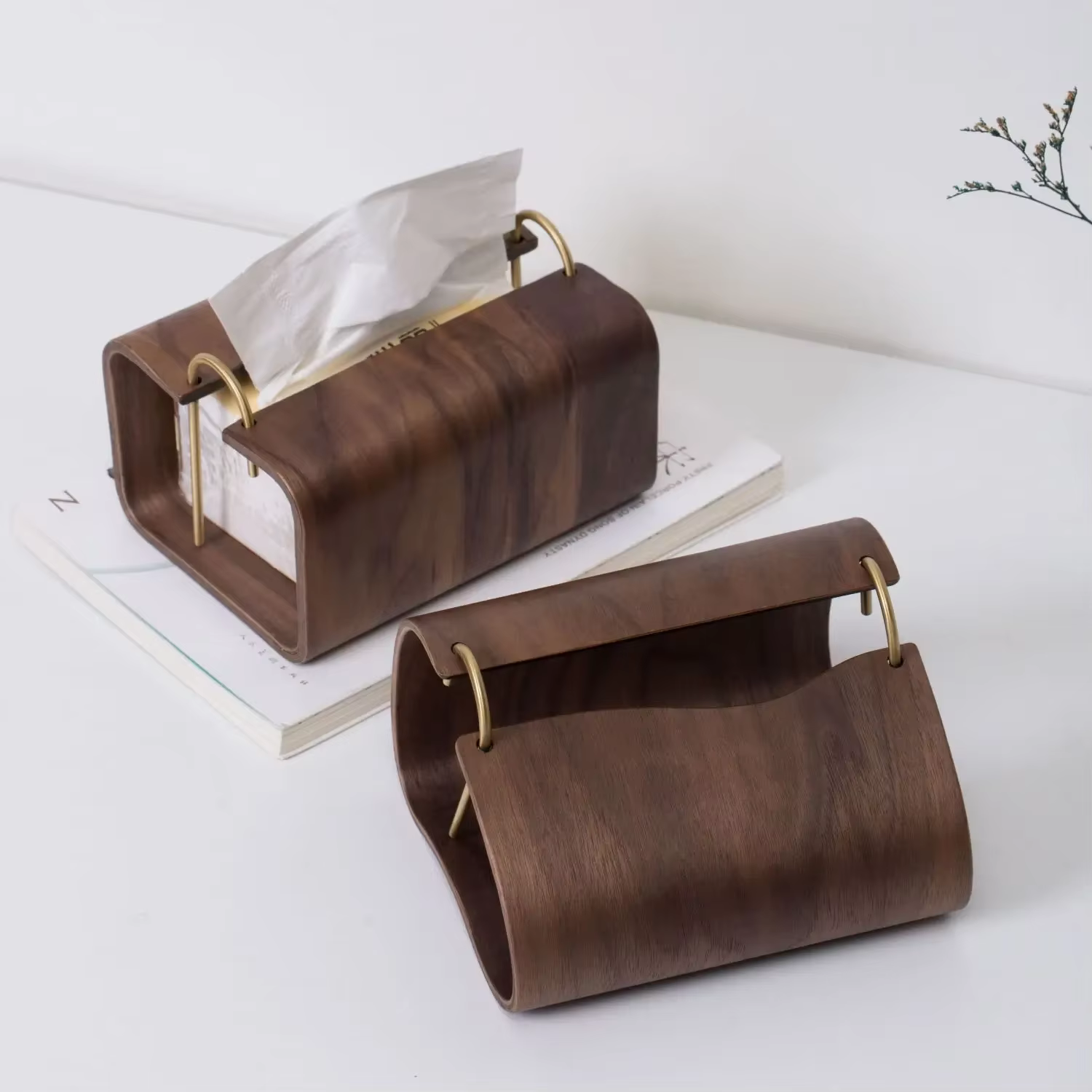 Boîte à mouchoirs en bois nordique