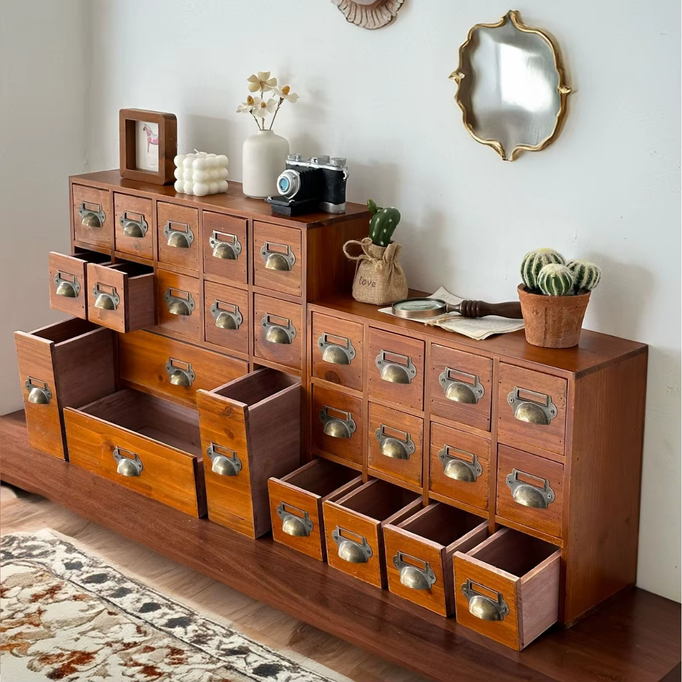 Bureau d'entrée en bois