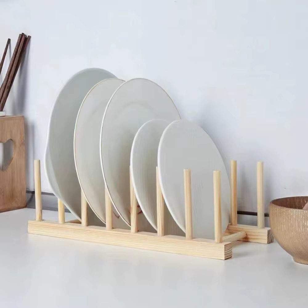 Étagère à assiettes en bois