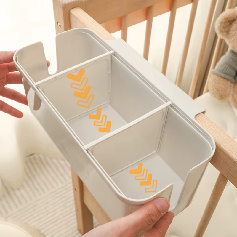 Organisateur multifonctionnel pour lit de bébé